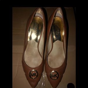MK brown high heels 👠